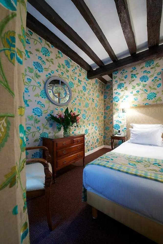 Relais Hotel Du Vieux Paris