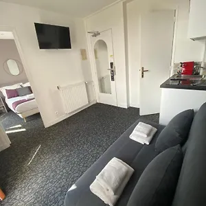 Hotel Du Parc Montsouris, París