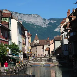 Des Alpes 2* Annecy