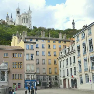 Cosy Ideally Located In The Old Town , Lyon France