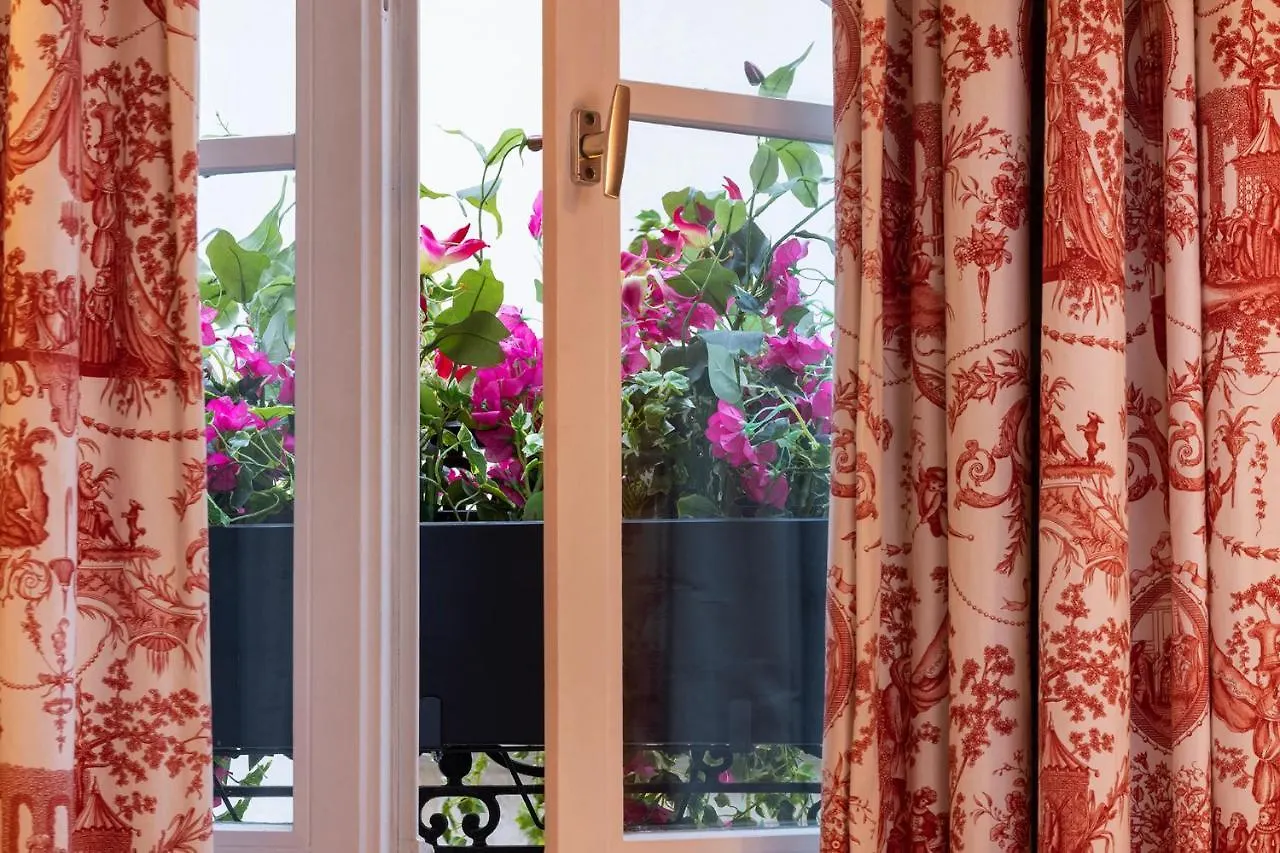 Relais Hôtel du Vieux Paris Hotel