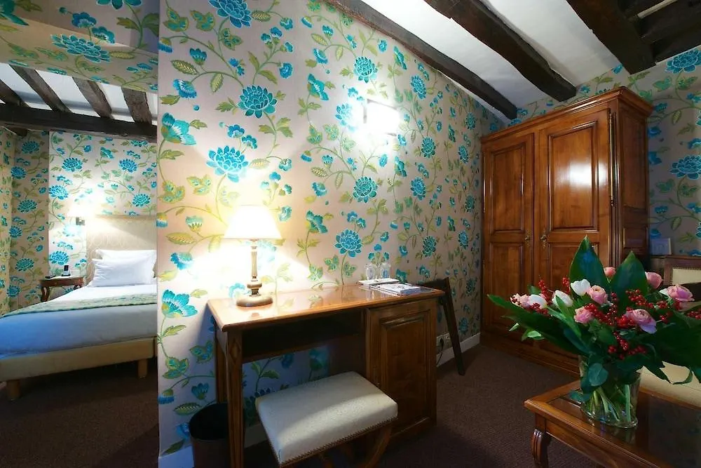 Relais Hotel Du Vieux Paris